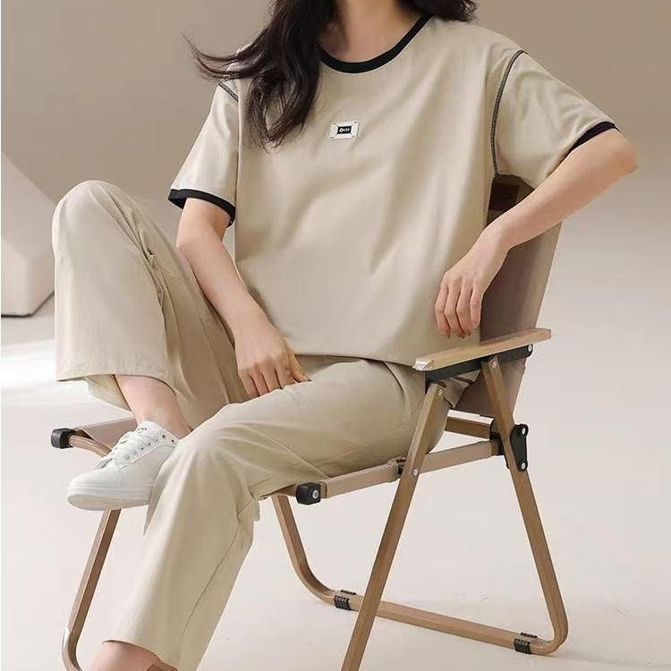 8250爽棉带胸垫女士睡衣套装短袖九分裤高品质女士家居服睡衣套装