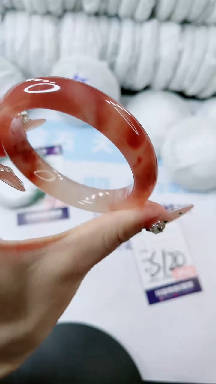 【闪购商品】石英质玉手镯未镶嵌多样性发货S120