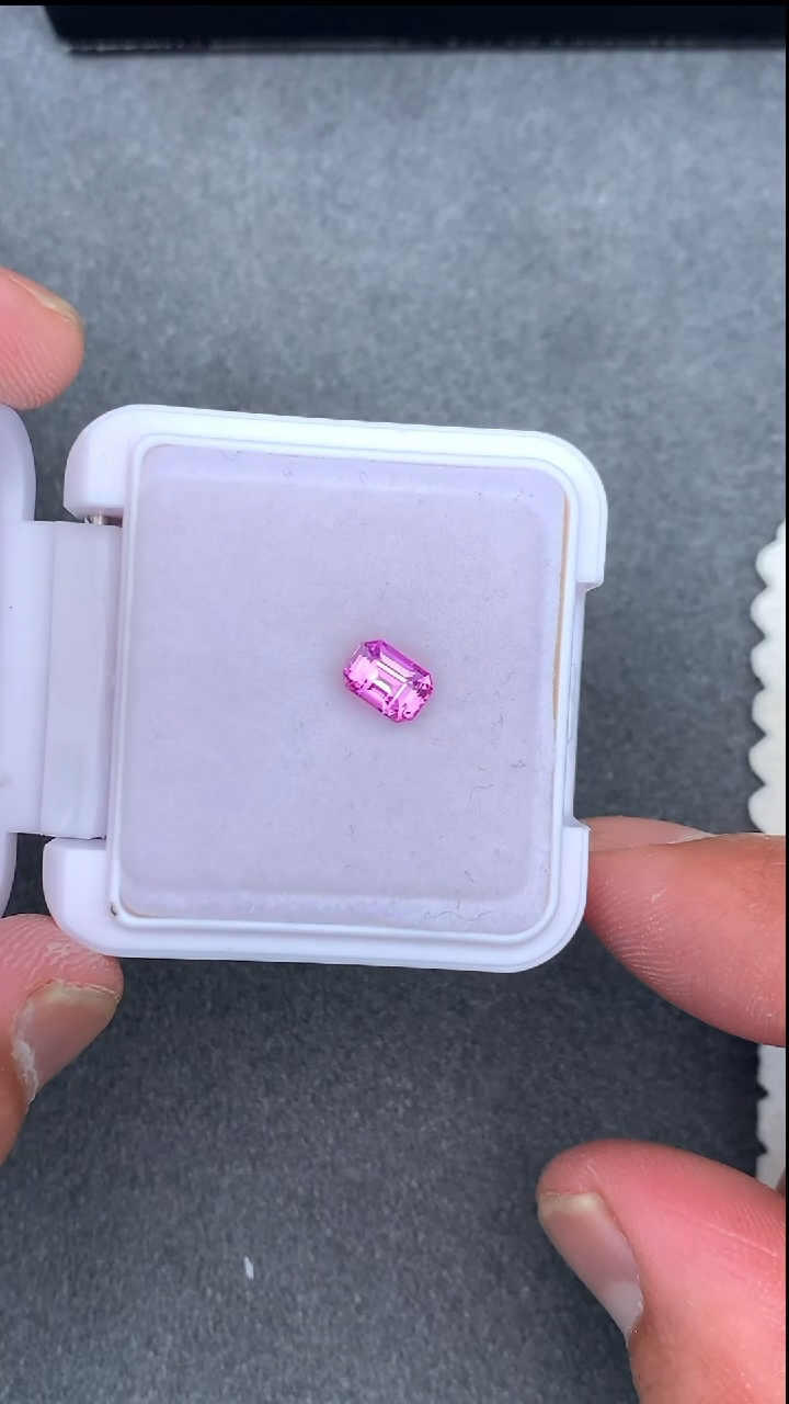 【闪购商品】蓝宝石裸石未镶嵌1.56克拉