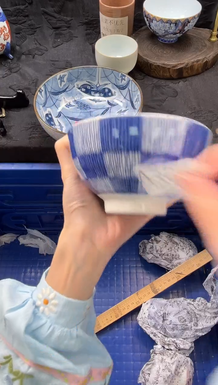 瓷片艳*天       A366