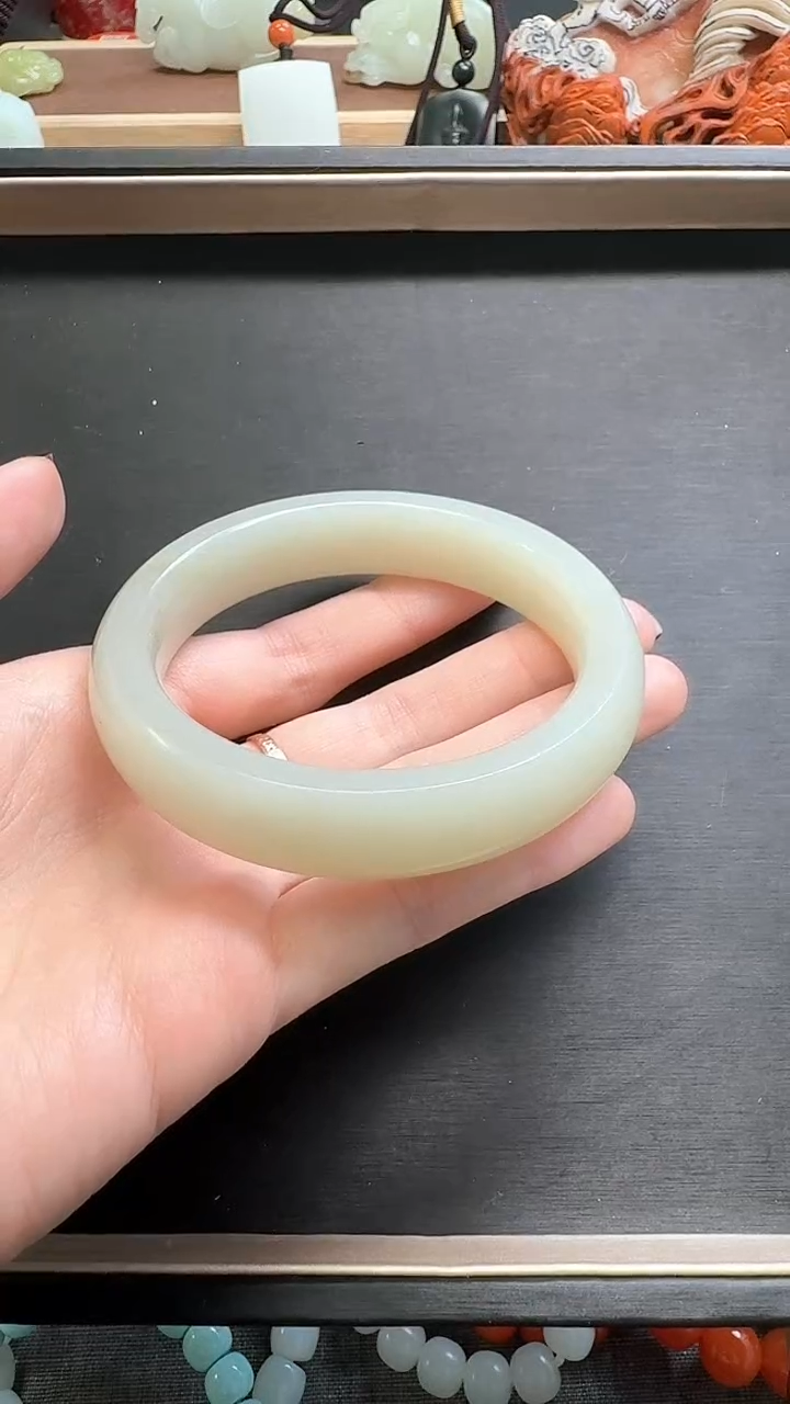 【闪购商品】和田玉颈饰未镶嵌手镯58.5