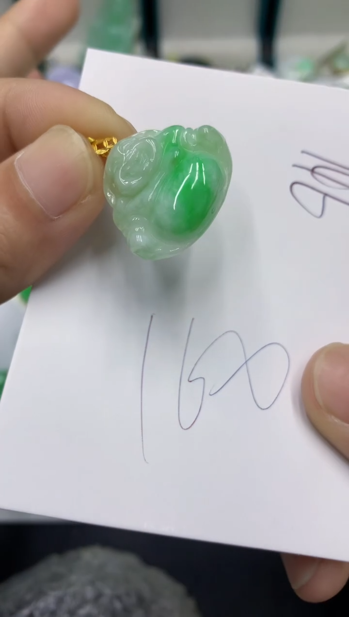 翡翠18K金镶嵌颈饰翡翠