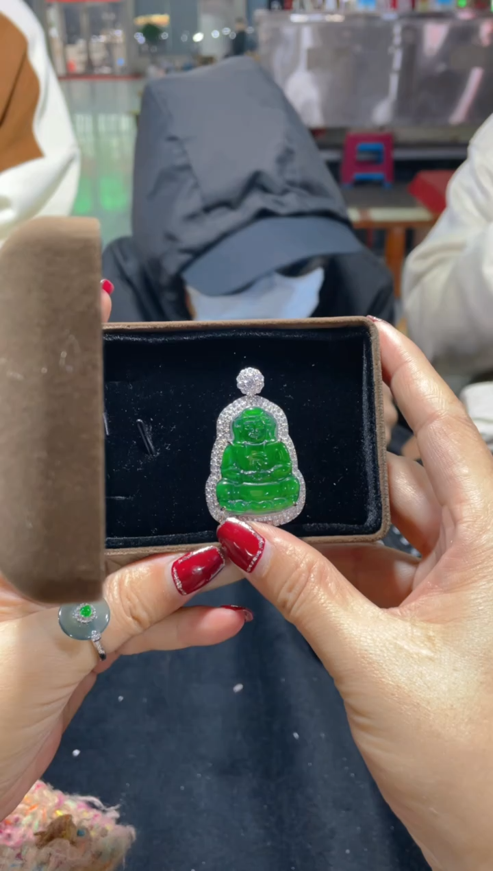 【闪购商品】定制翡翠未镶嵌天然A货翡翠假一罚四（多样性发货）