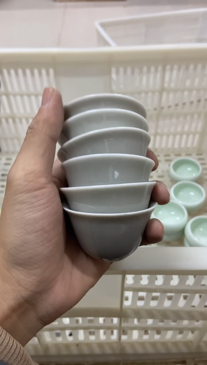 杯子瓷无运费险有瑕疵的摄影的产品有使用过的痕迹有点脏介意勿拍