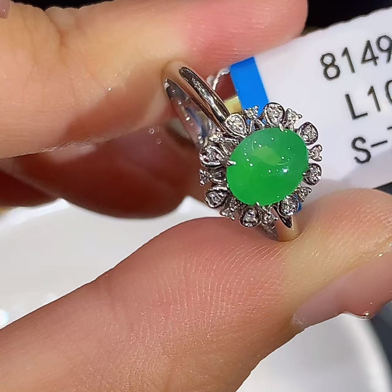 18k金镶 天然缅甸A货翡翠戒指  L1069 多样性发其一