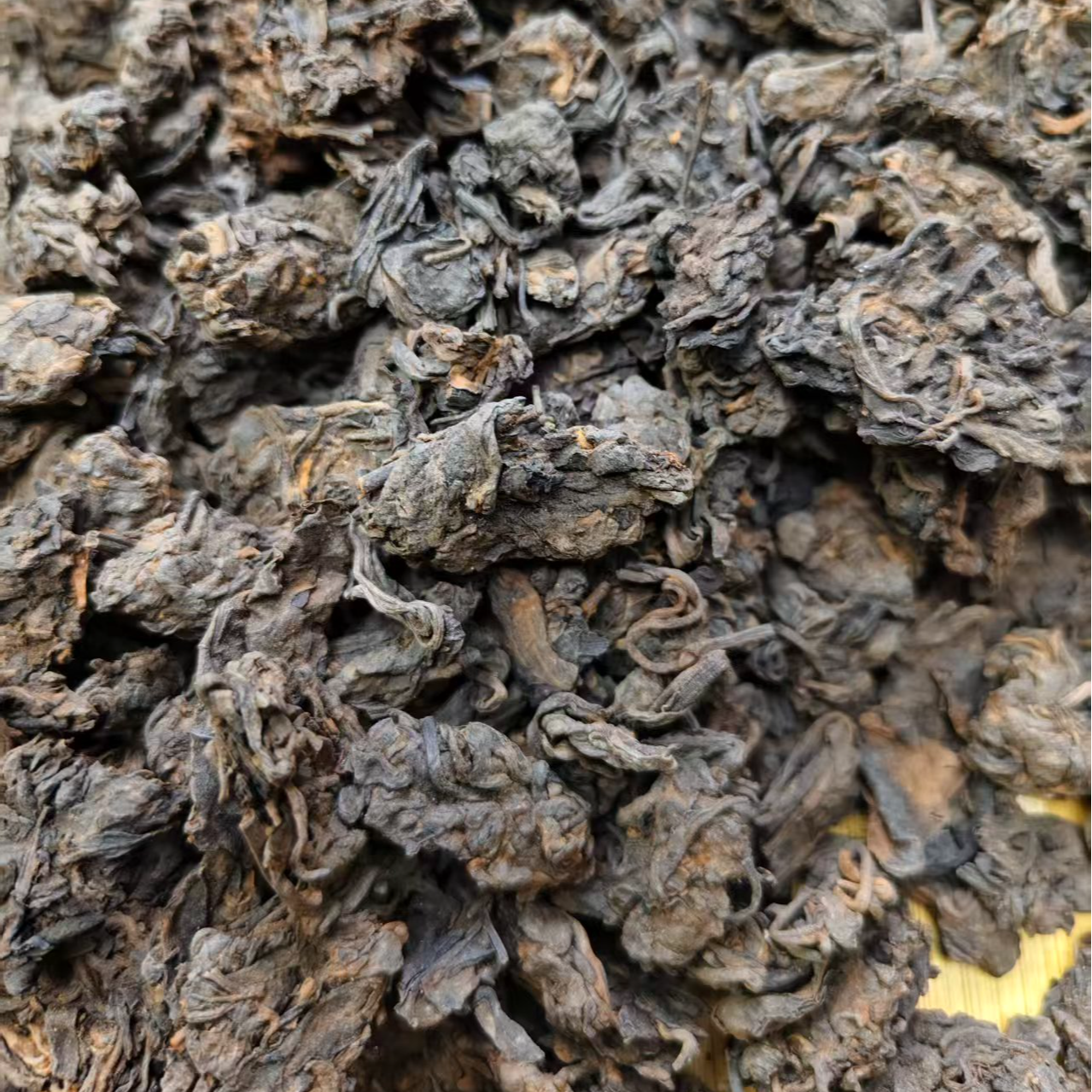 2000年台湾荣记老茶头  普洱熟茶300g/罐