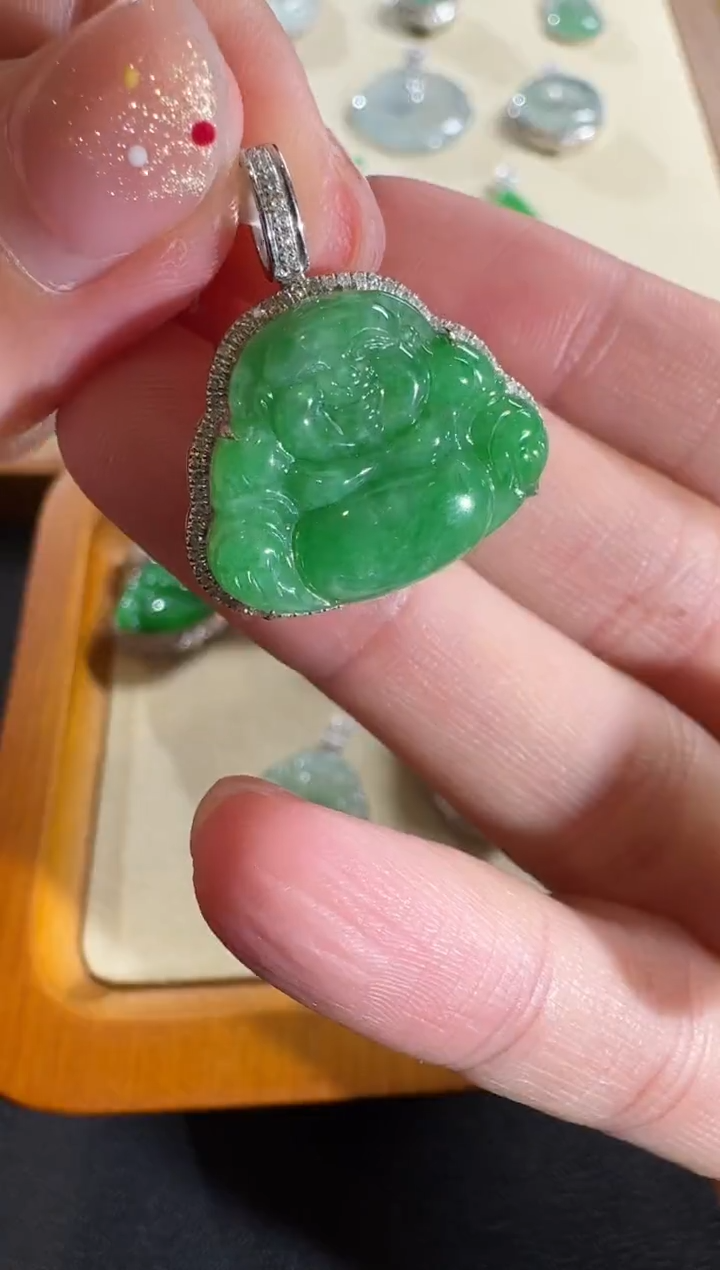 【闪购商品】翡翠吊坠(不含链)18K金镶嵌【源头工厂】钻石镶嵌