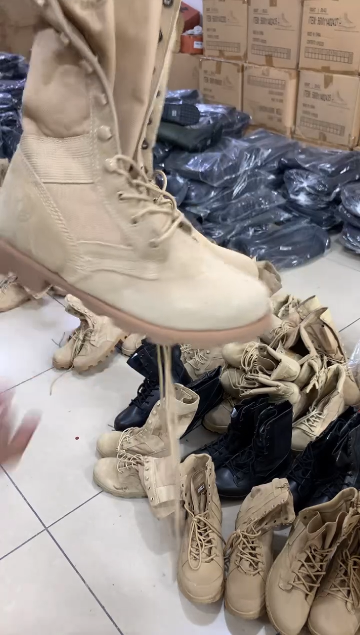 织物41码，428号，运动鞋码脚胖拍大，瑕疵处理，有色差 介意勿拍