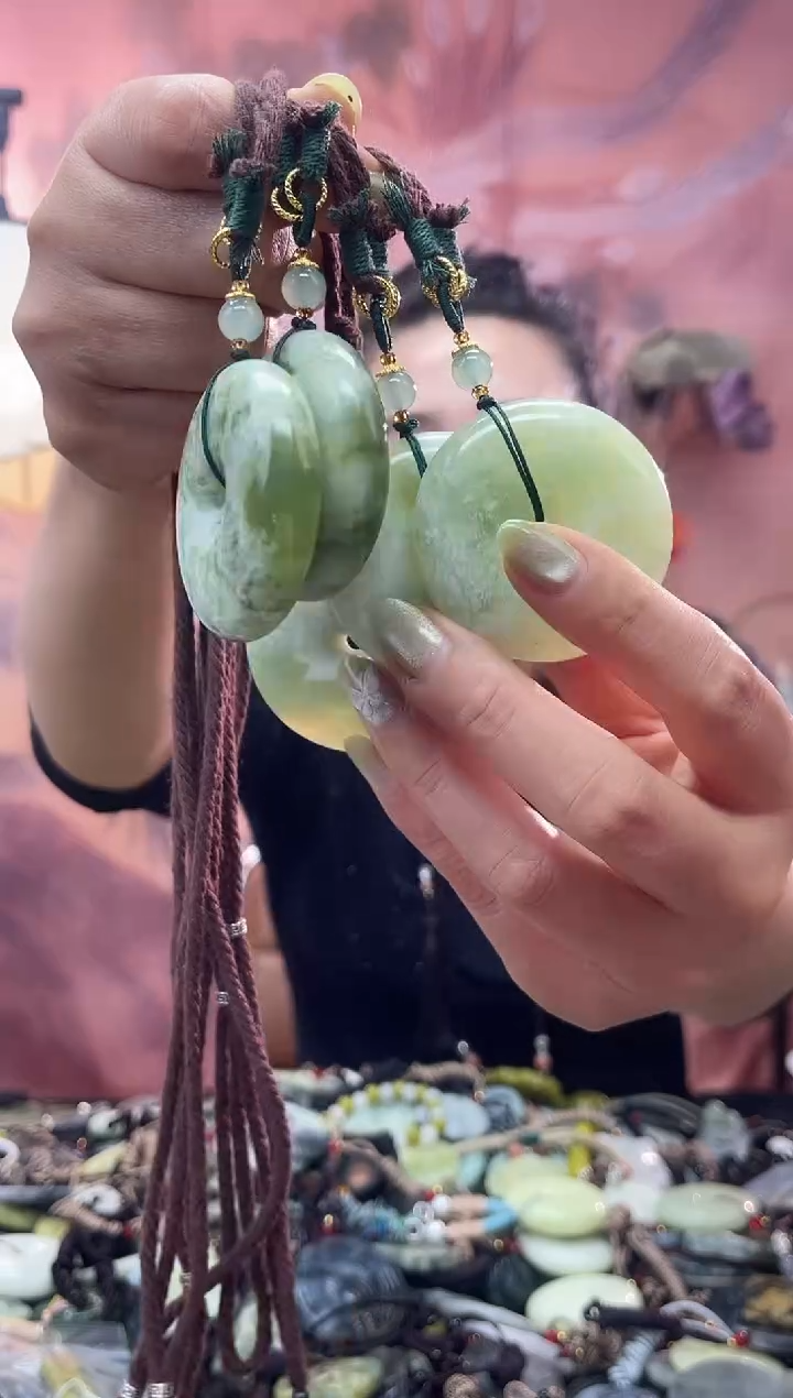 未镶嵌岫玉吊坠多样性发货拍一发一