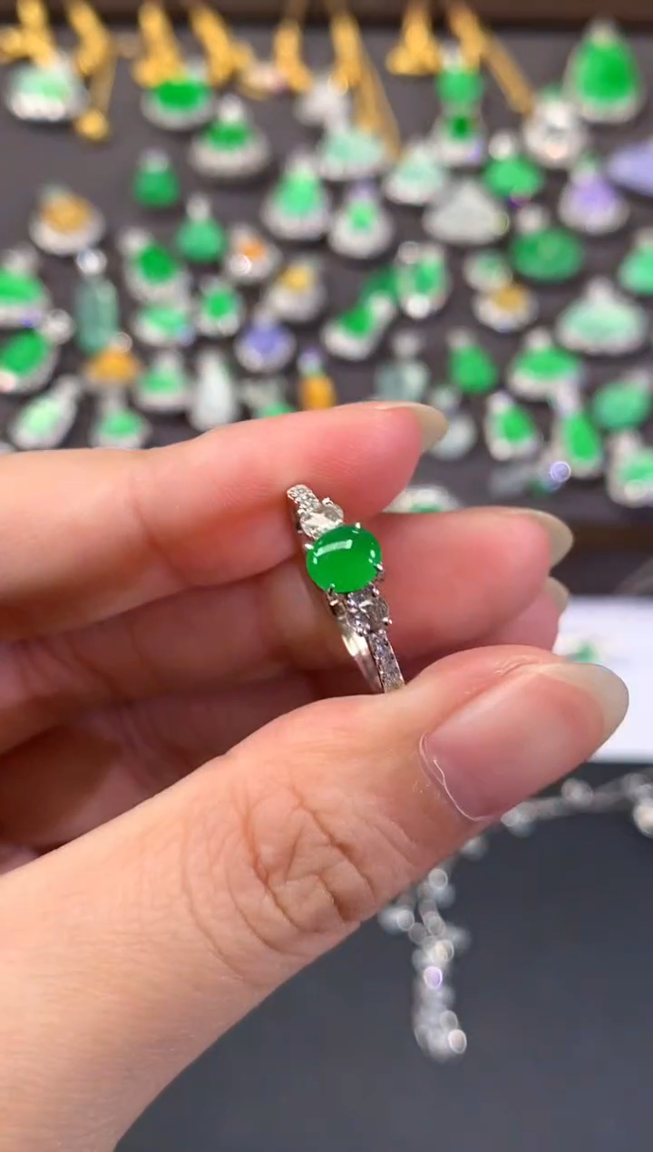 18K金镶嵌戒指翡翠A264|9800