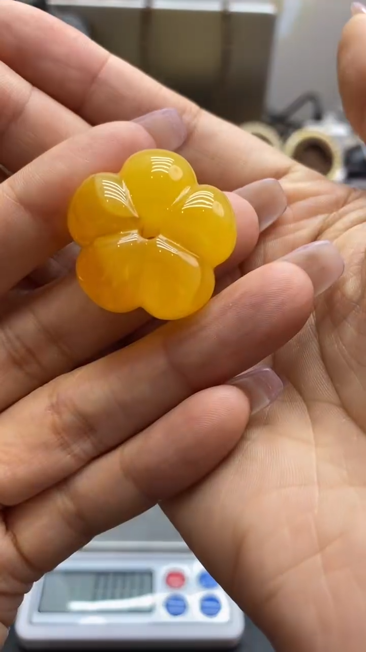 琥珀未镶嵌珠宝奇石487