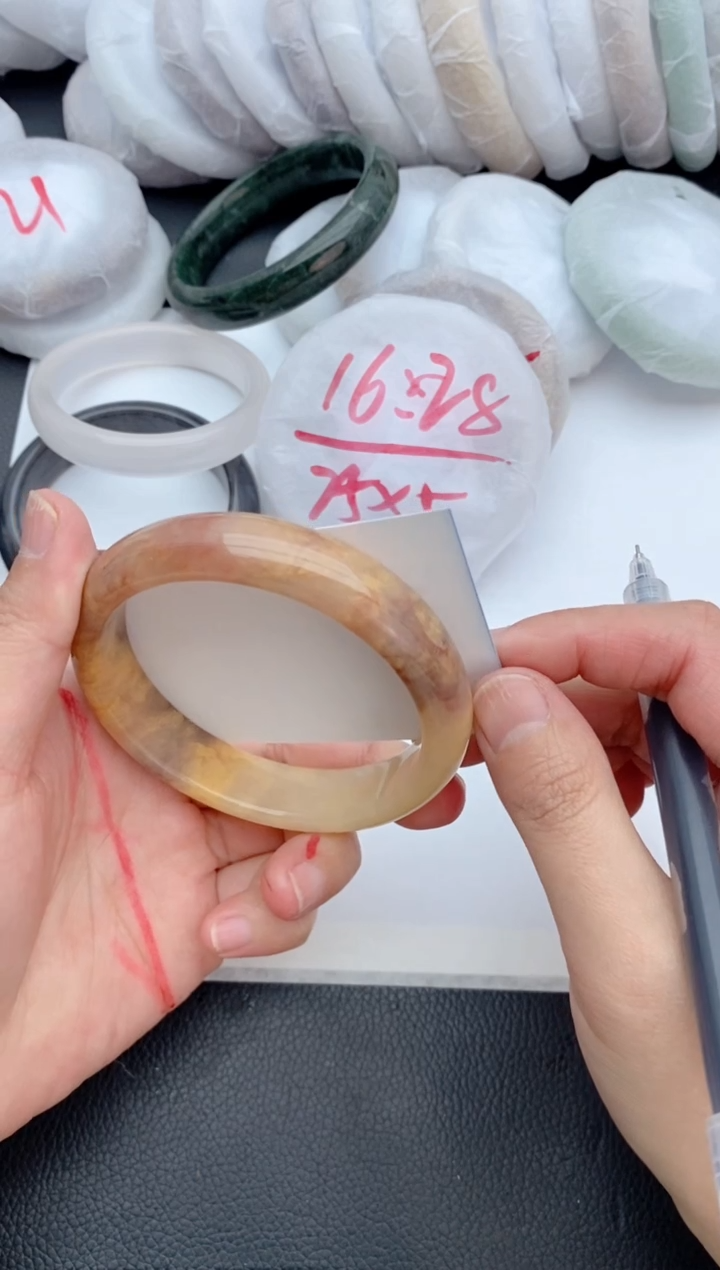 【闪购商品】石英质玉未镶嵌手镯155+62/63