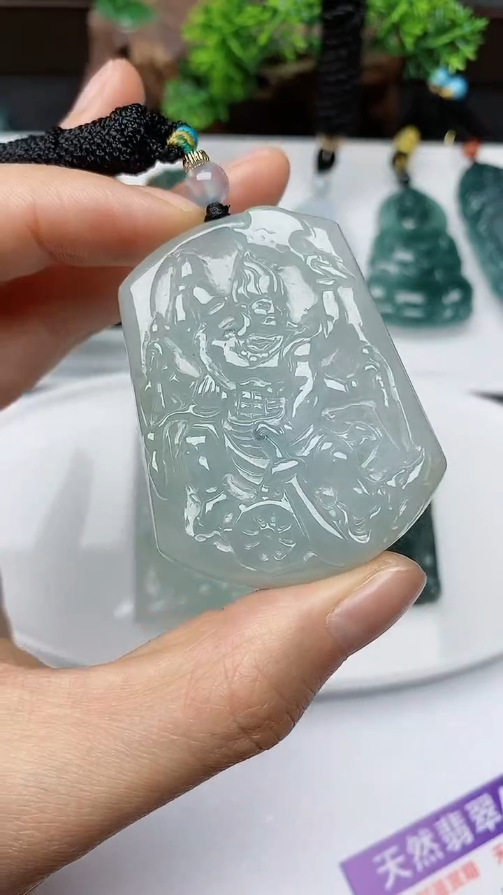 【闪购商品】翡翠颈饰未镶嵌