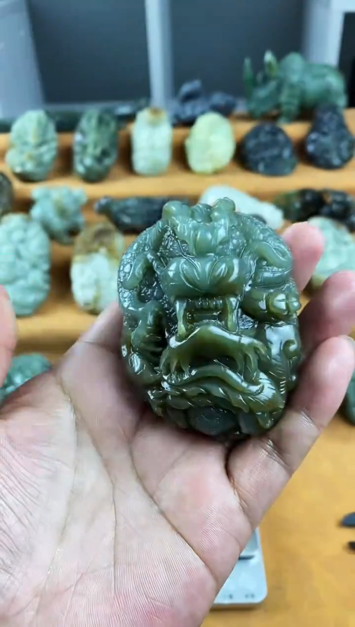 未镶嵌和田玉把件1