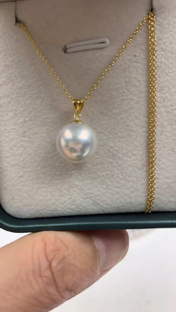 18K金镶嵌ff淡水珍珠白珠吊坠(赠链）11~12mm