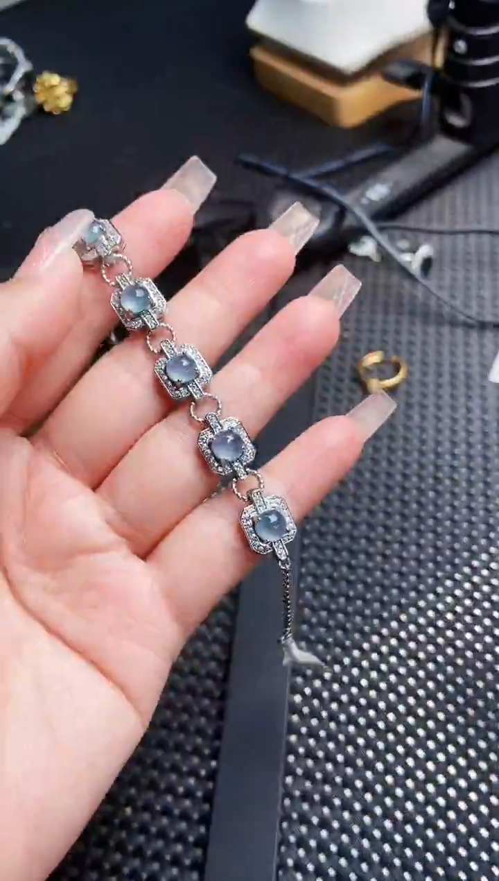 【闪购商品】翡翠手链未镶嵌111111111