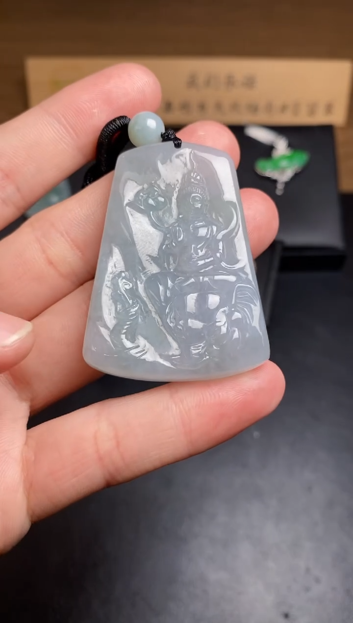 【闪购商品】翡翠颈饰未镶嵌翡翠