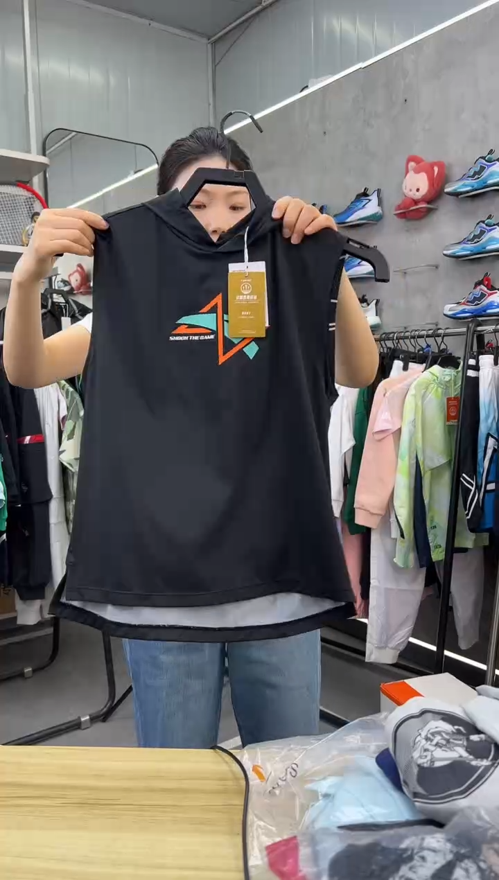 安踏儿童衣服尺码 ：140