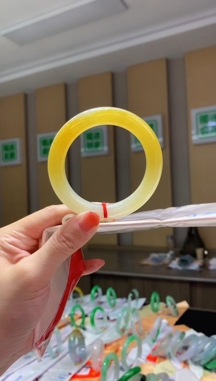 未镶嵌手镯翡翠-Q35 圈口54.2 全款9万 定金2万