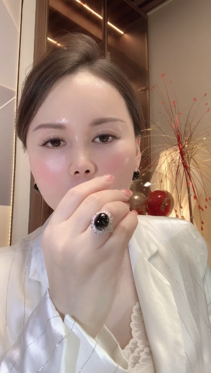 【闪购商品】翡翠戒指18K金镶嵌F60 翡翠