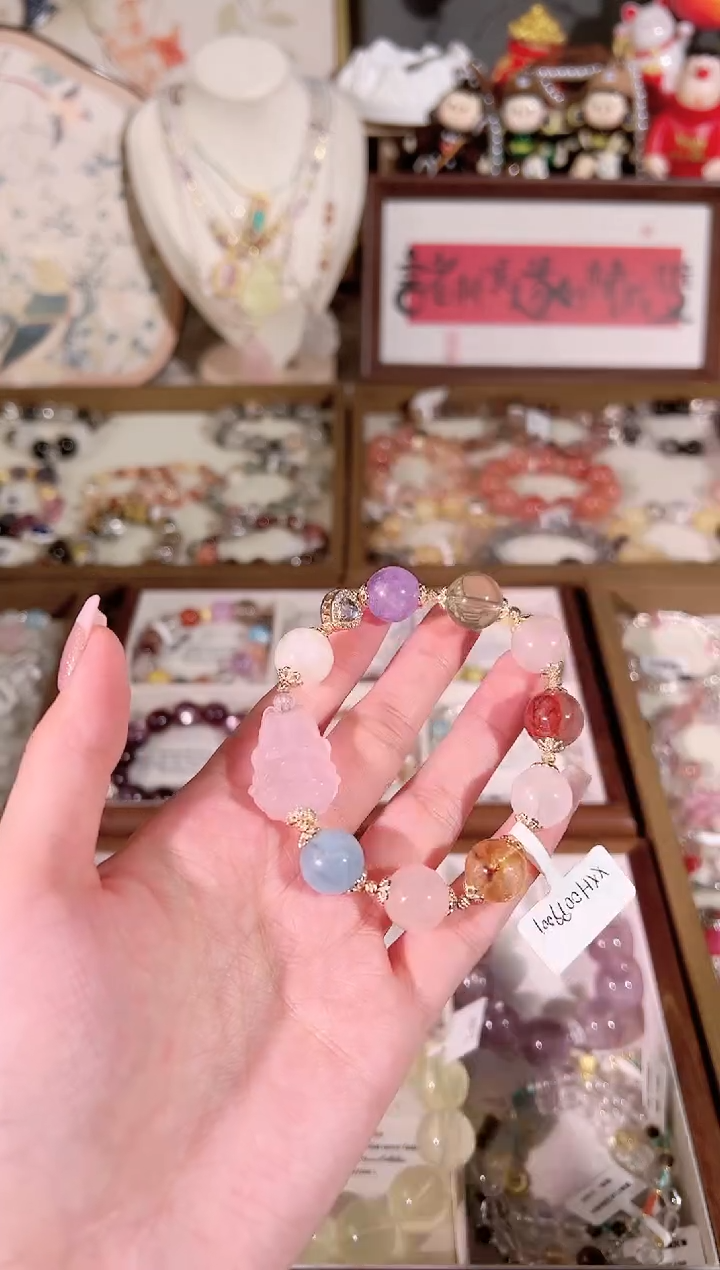 【闪购商品】水晶手链未镶嵌天然水晶 多样性发货发其一 颜色微差