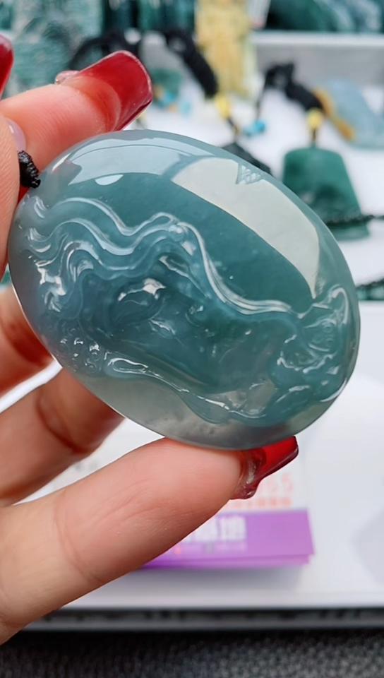 【闪购商品】翡翠颈饰未镶嵌              