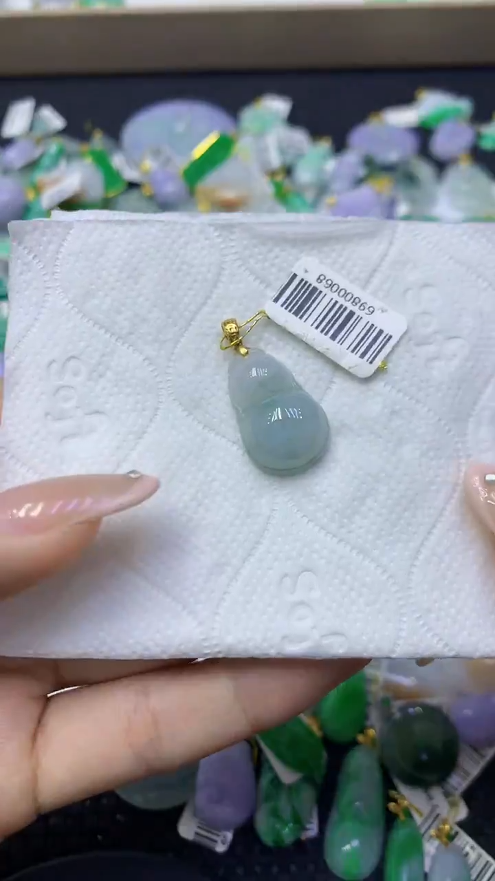 颈饰未镶嵌翡翠天然缅甸翡翠A货