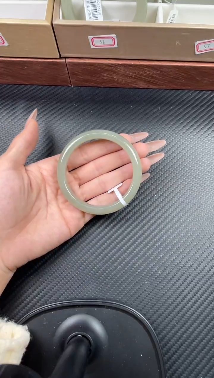 未镶嵌手镯和田玉且末近矿微色差59 JSK