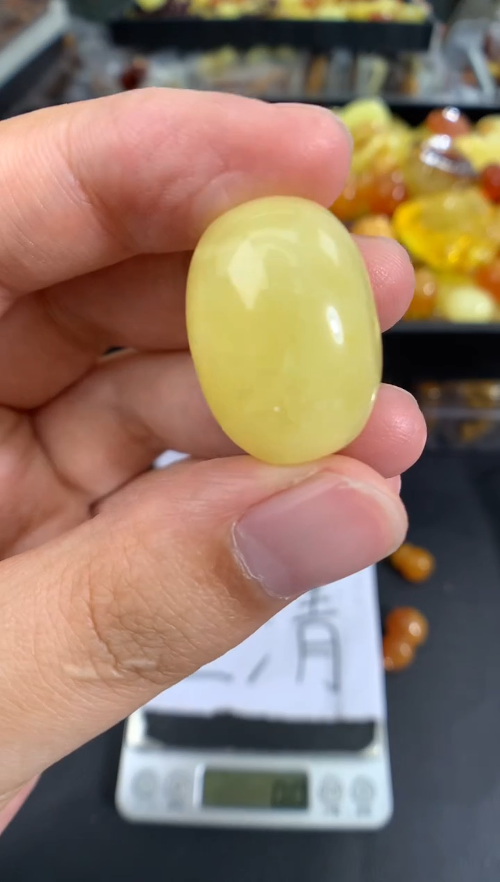 蜜蜡未镶嵌珠宝奇石1