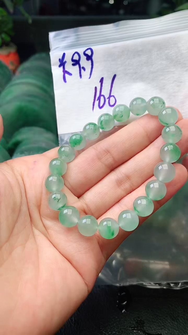 定制石英质玉（非洲翠）手串9.9mm