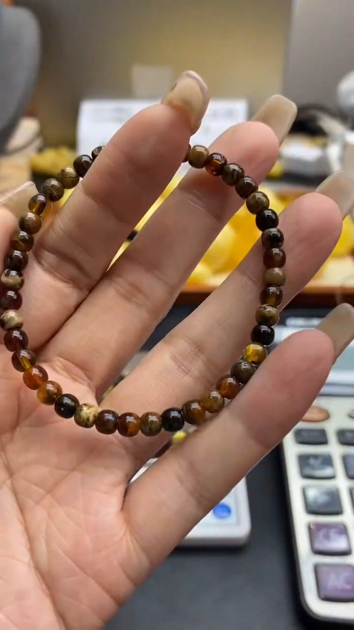 琥珀未镶嵌珠宝奇石1756