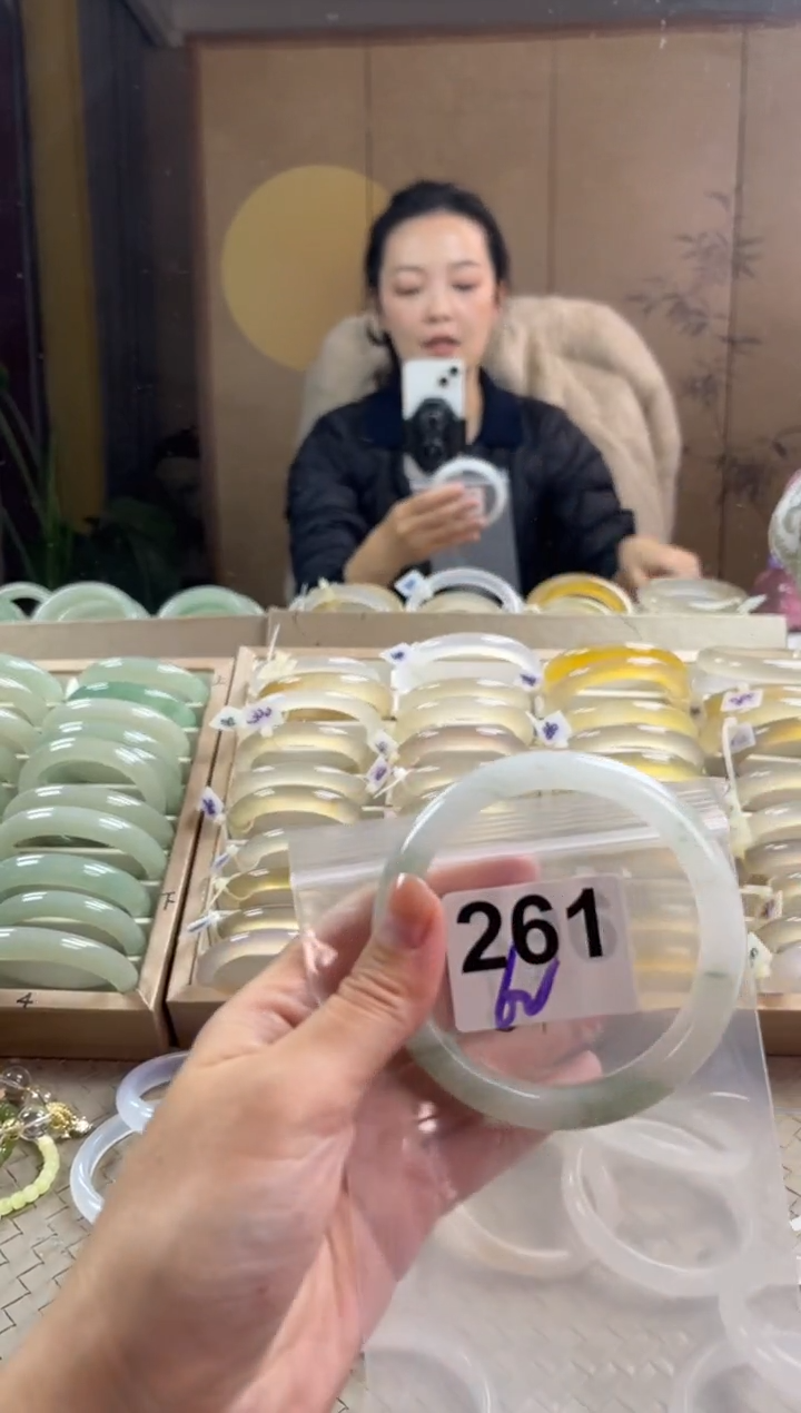 手镯玛瑙/玉髓未镶嵌261天山翠默认微抠