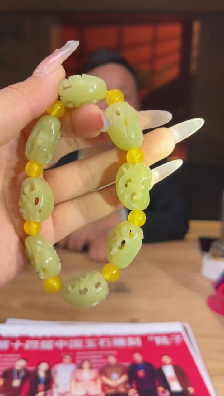 和田玉未镶嵌颈饰A559