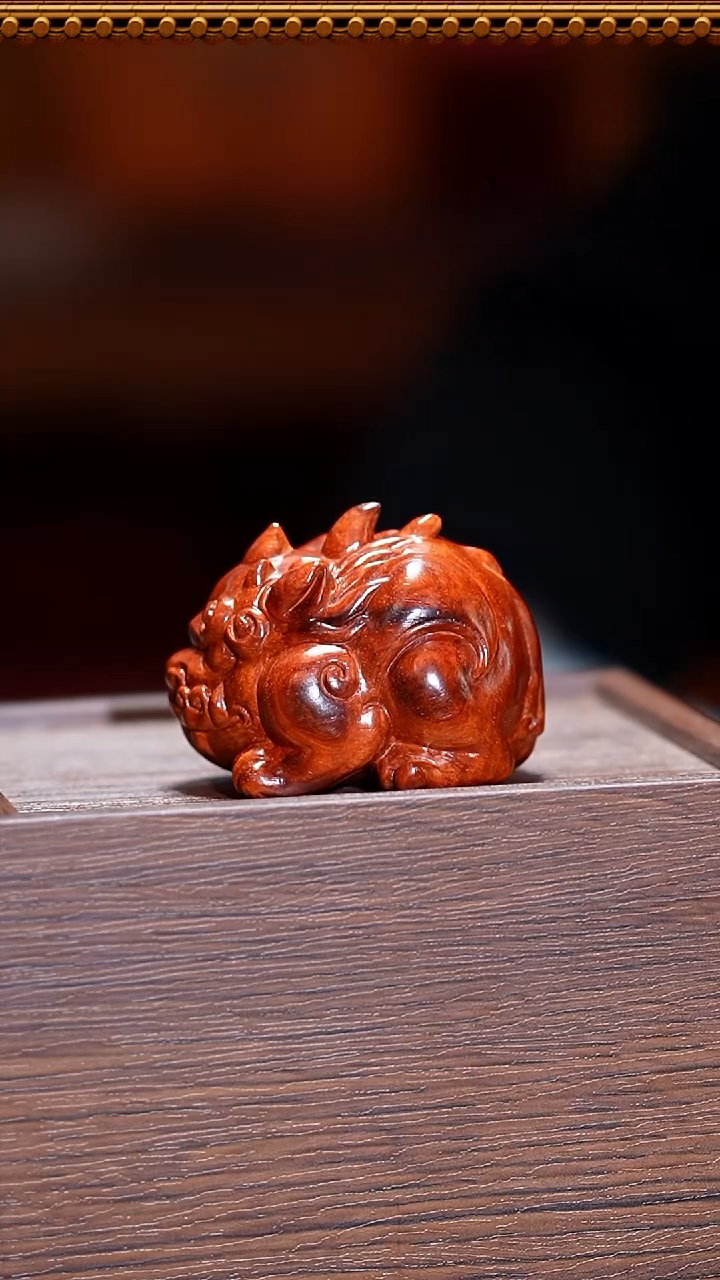 手串/手链小叶紫檀小叶紫檀貔貅摆件5.6*4.4*4.1 XYZT0076