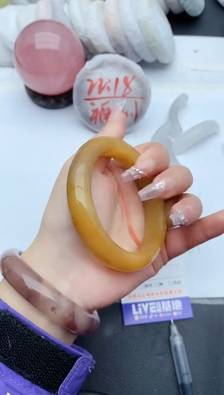 【闪购商品】石英质玉手镯未镶嵌G134+60/61