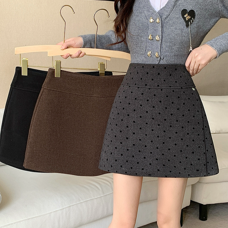 优雅休闲波点半身裙a字毛呢短裙时尚百搭2025冬装新款胖mm大码女