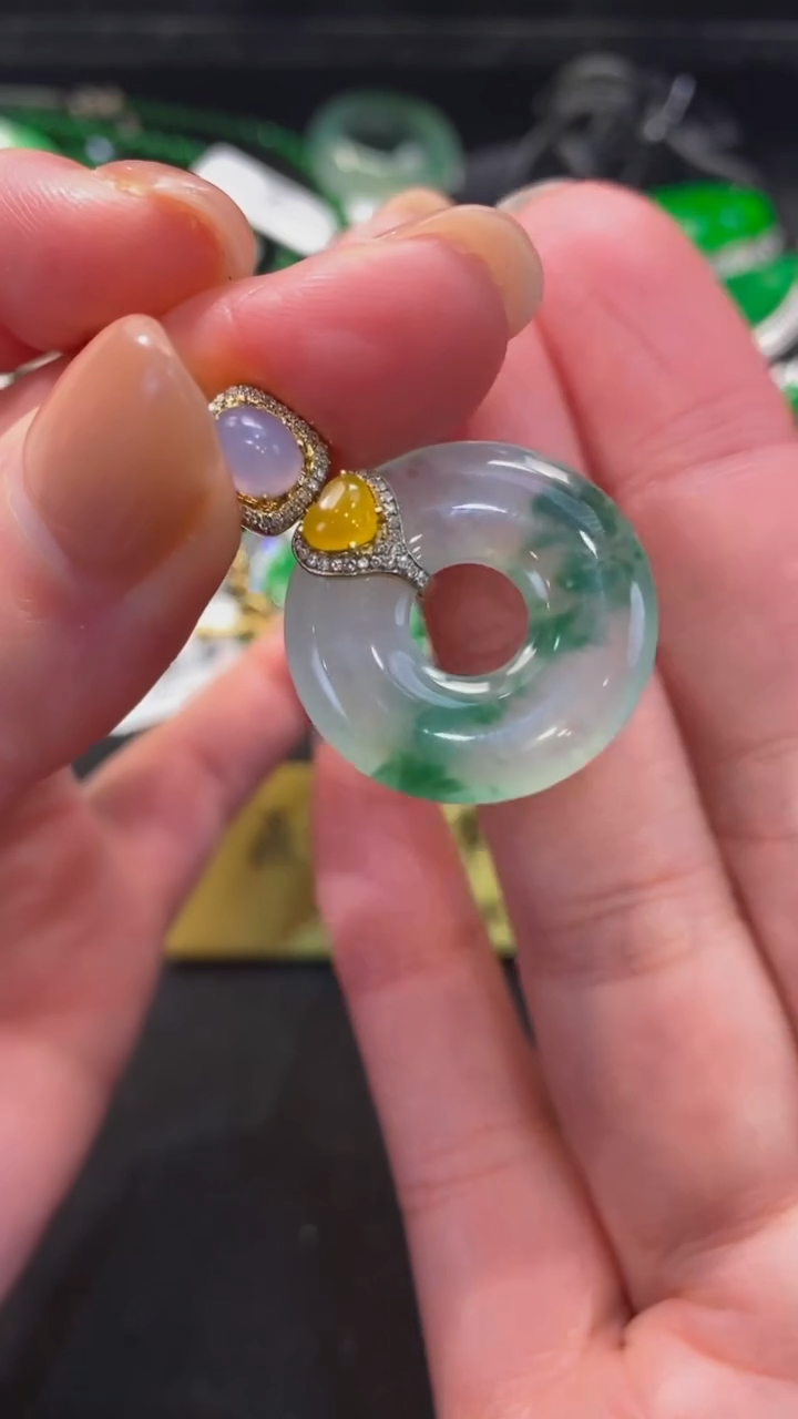 【闪购商品】翡翠吊坠(不含链)未镶嵌套链