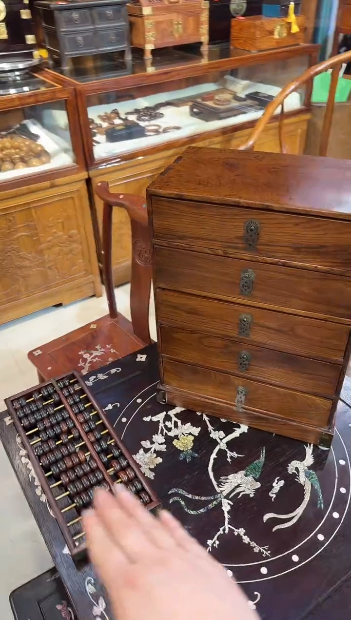 【闪购商品】木木艺黄花梨花纹五斗柜858.888888