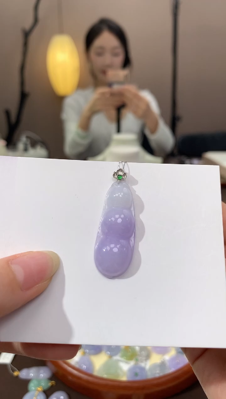 翡翠18K金镶嵌颈饰天然缅甸a货翡翠渐变色豆子
