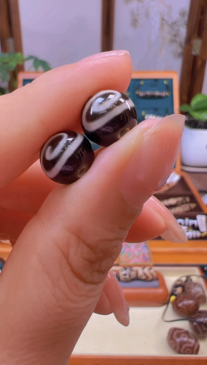 未镶嵌颈饰玛瑙/玉髓5.(微瑕随机发货)