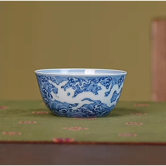 【小乔赏瓷】望月怀古暗刻龙纹宫碗wyhg1013