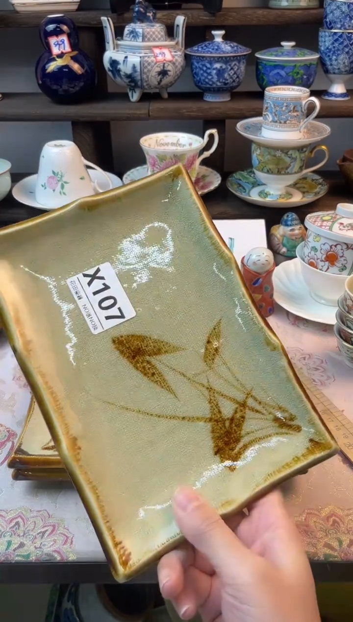 瓷片小**?T107不退不换.感谢理解