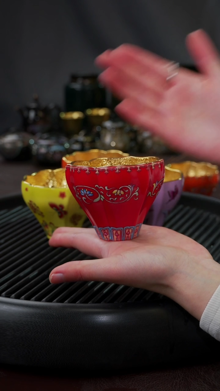 【闪购商品】杯【宜景窑中国红蝶舞鎏金】三合菱花杯子