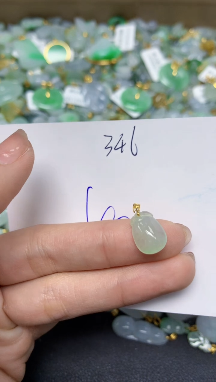 【闪购商品】翡翠颈饰18K金镶嵌天然翡翠A货