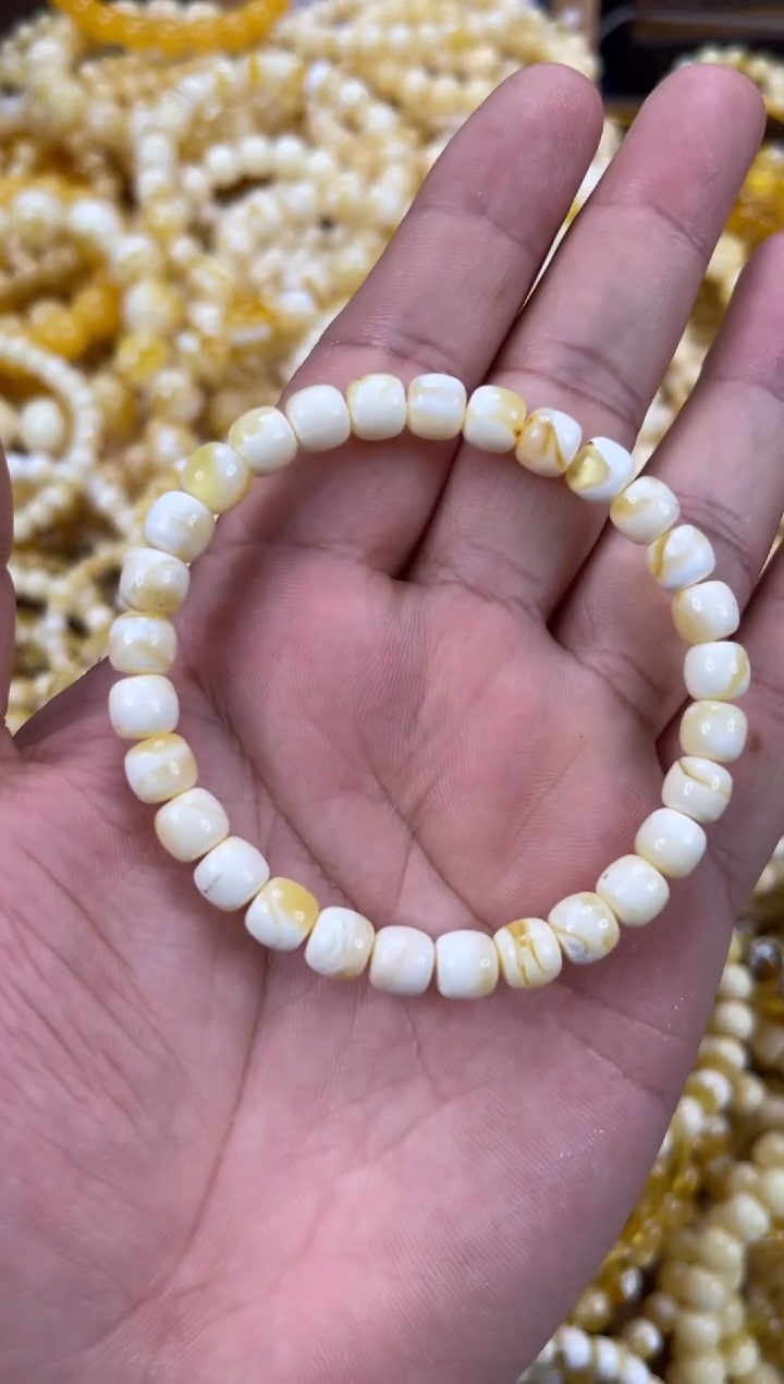 【闪购商品】琥珀裸石未镶嵌B5老型7m