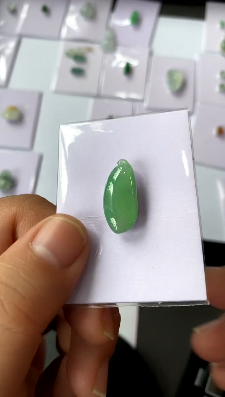 【闪购商品】定制翡翠未镶嵌瓜
