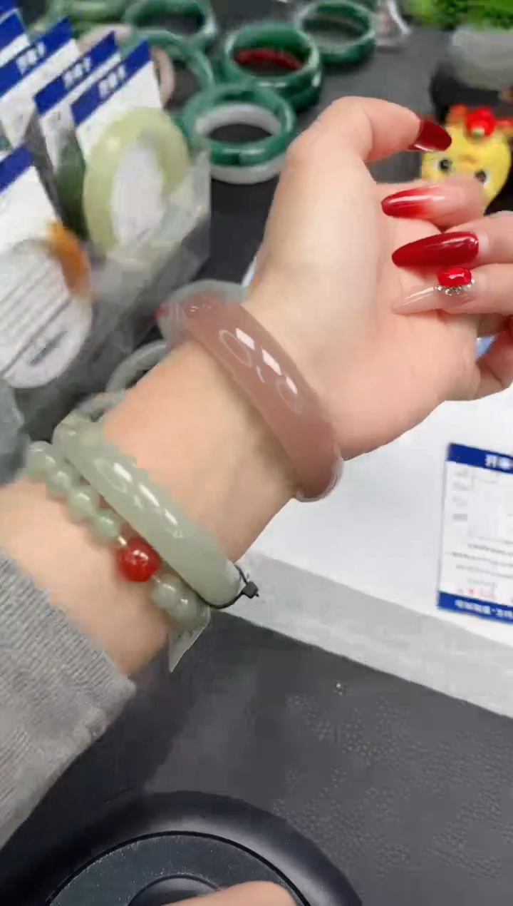 【闪购商品】石英质玉手镯未镶嵌101-56