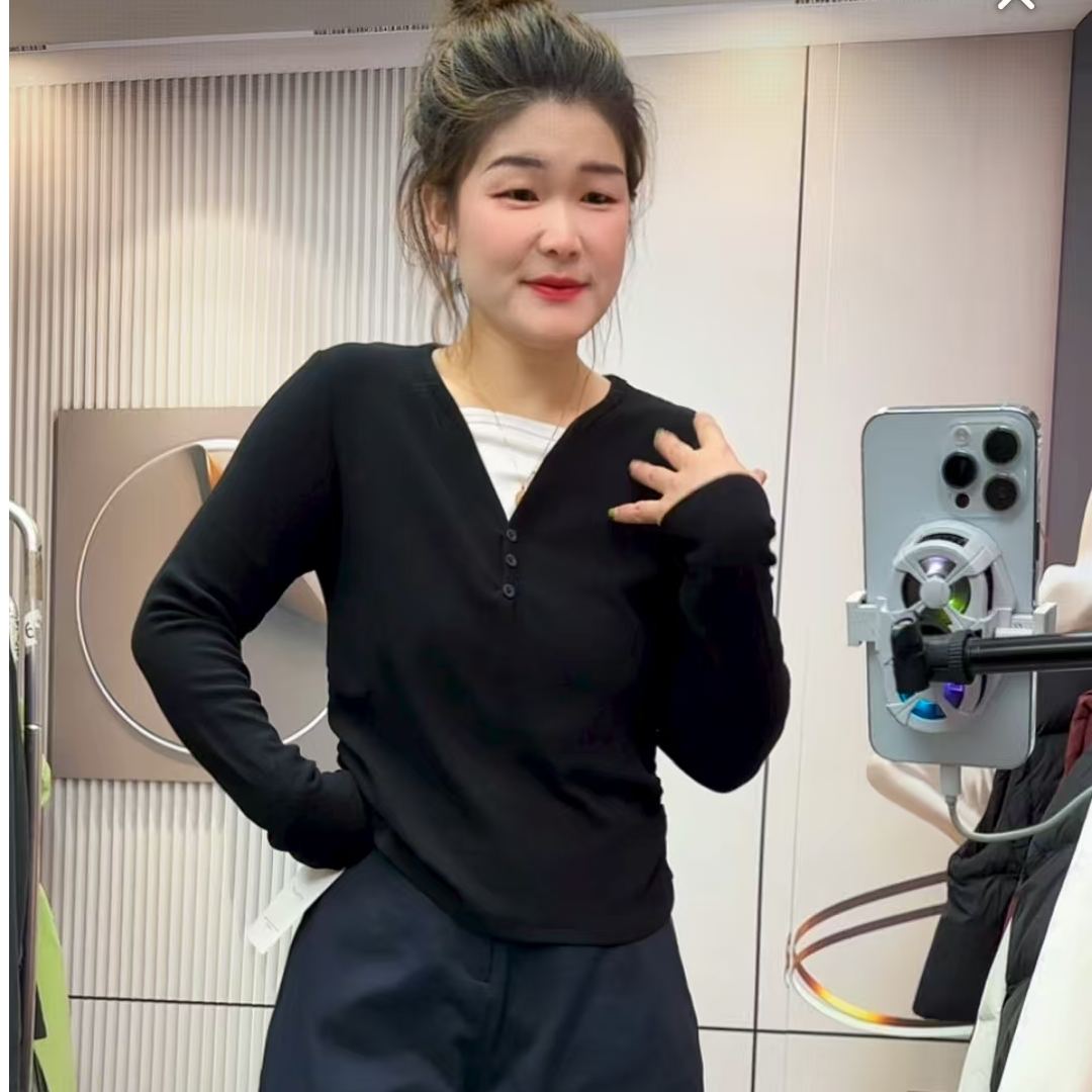 秋新款髙阶纱线假两件显瘦上衣