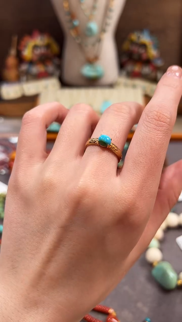 18K金镶嵌绿松石戒指绿松石戒指