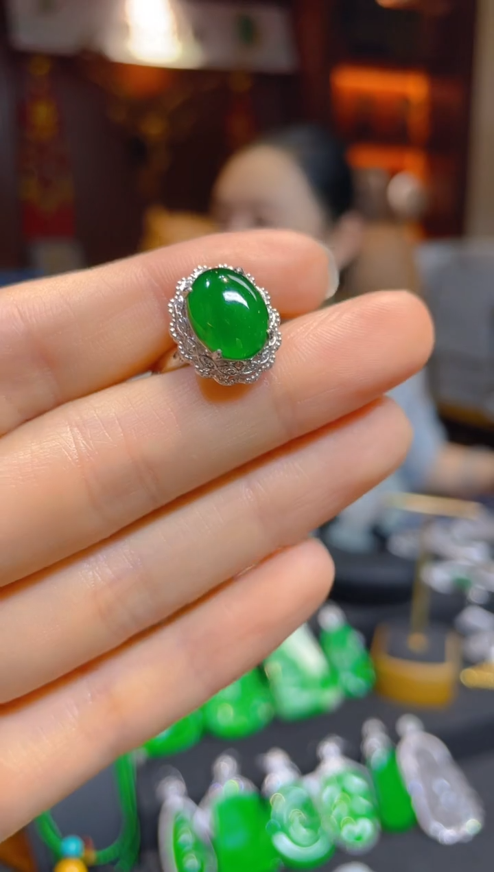 【闪购商品】翡翠戒指18K金镶嵌116446天然A货翡翠戒指